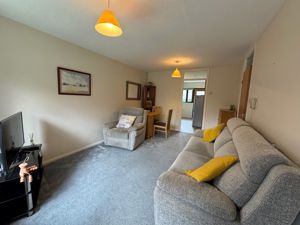 lounge- click for photo gallery